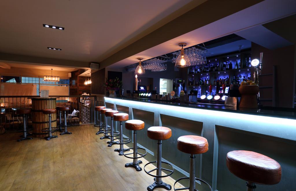 The Loopy Shrew Shrewsbury Exterior foto