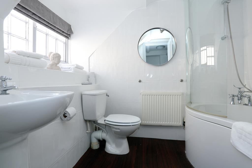 The Loopy Shrew Shrewsbury Quarto foto